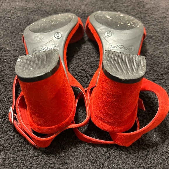 Red suede shoes - Picture 5 of 8